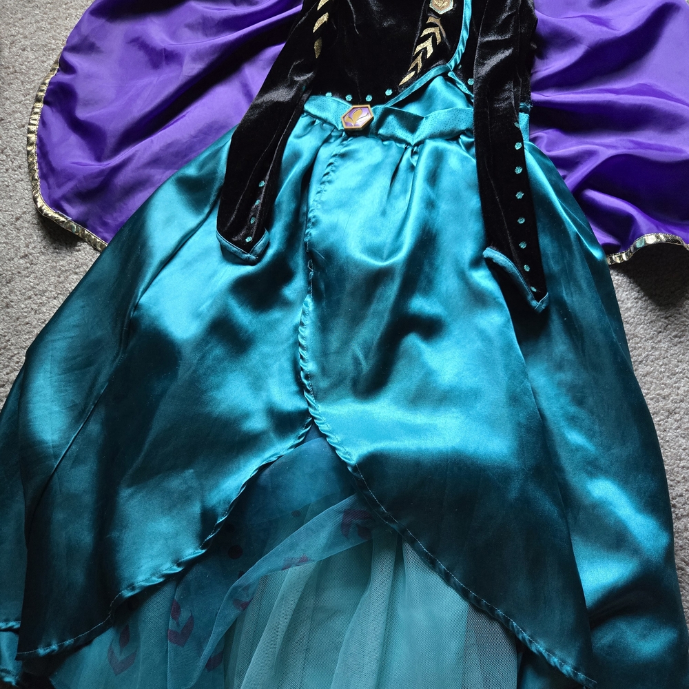 Disney Princess Anna Dres, Size 7/8.